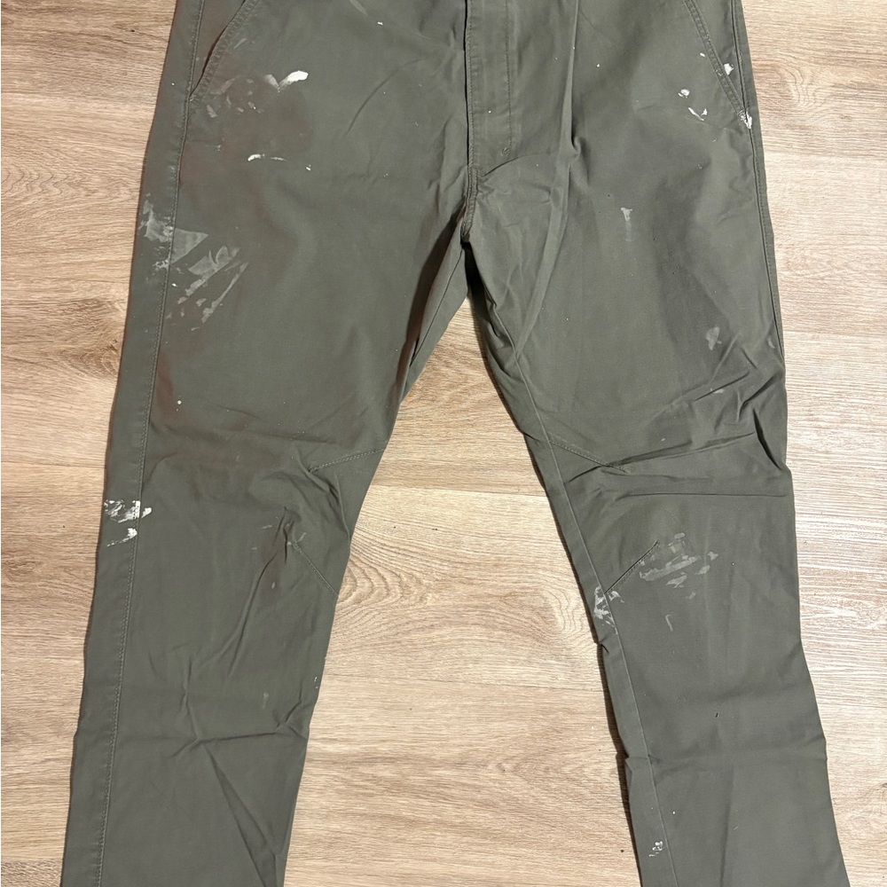 Levi's Men's Dark Olive Cargo Pants
